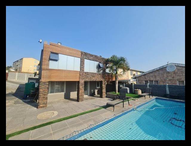 4 BEDROOM HOUSE FOR SALE IN CLAYFIELD